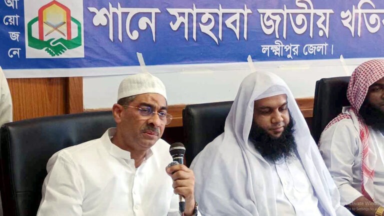 ইমাম-খতিব হচ্ছেন সমাজের জ্ঞানী-প্রজ্ঞাবান মানুষ: এ্যানি