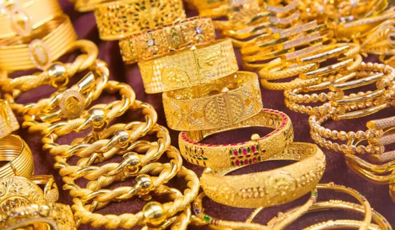আবারও বেড়েছে সোনার দাম, আজ থেকে কার্যকর