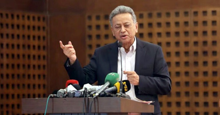 বেগম খালেদা জিয়ার অসুস্থতার সাথে নির্বাচনের সম্পর্ক নেই: আমীর খসরু