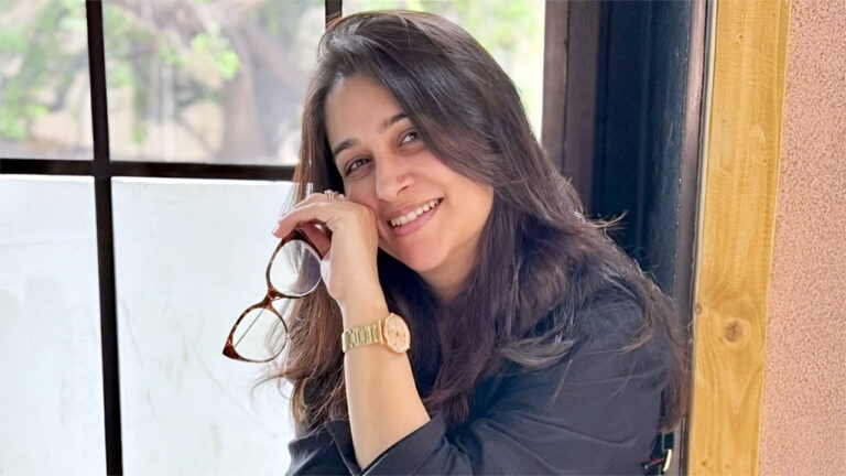 ছেলের জন্য বাঁচতে চান দীপিকা