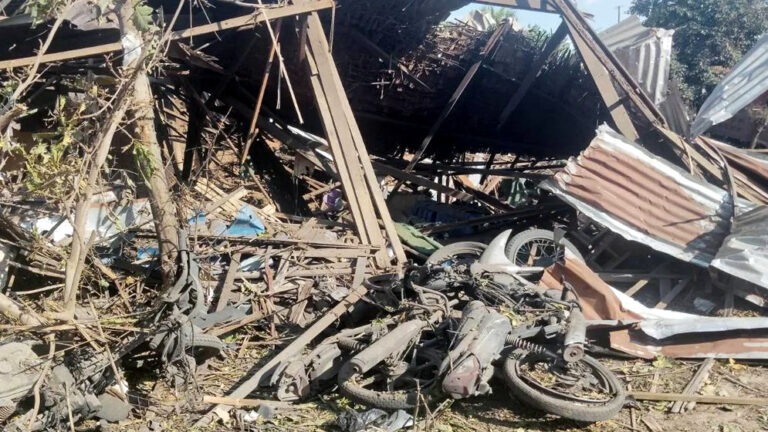 মিয়ানমারে হাসপাতালে বিমান হামলায় নিহত ৩১