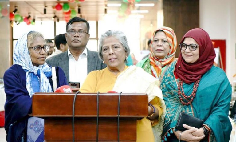 জয়িতার পোশাক ও কারুশিল্প এক সময় বিশ্বে পৌঁছাবে : উপদেষ্টা শারমীন