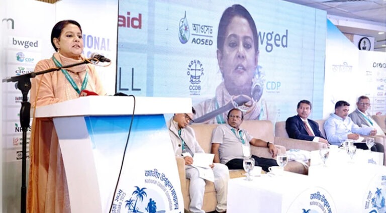 উপকূল বাঁচাতে বনায়ন ও কৃষি সংরক্ষণ জরুরি : পরিবেশ উপদেষ্টা