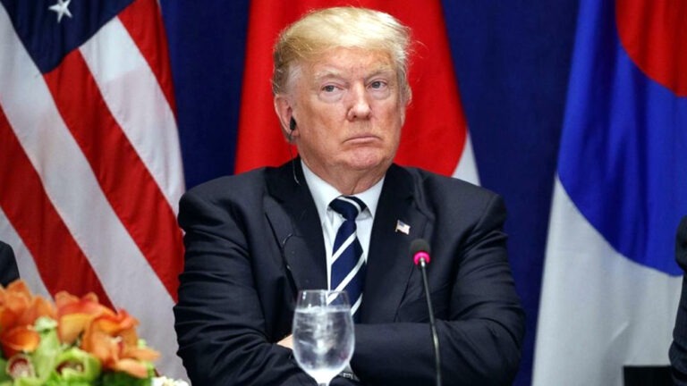 ইরানে হামলার ব্যাপারে ‘সিরিয়াসলি’ ভাবছেন ট্রাম্প