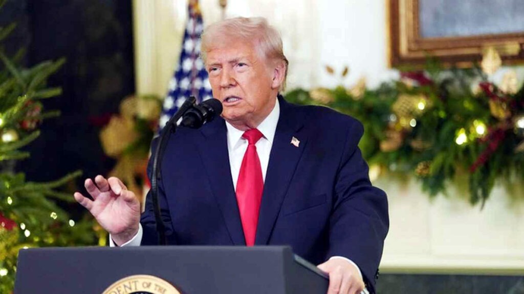 ইরানের সঙ্গে ব্যবসা করলেই দিতে হবে আরো ২৫ শতাংশ শুল্ক: ট্রাম্প