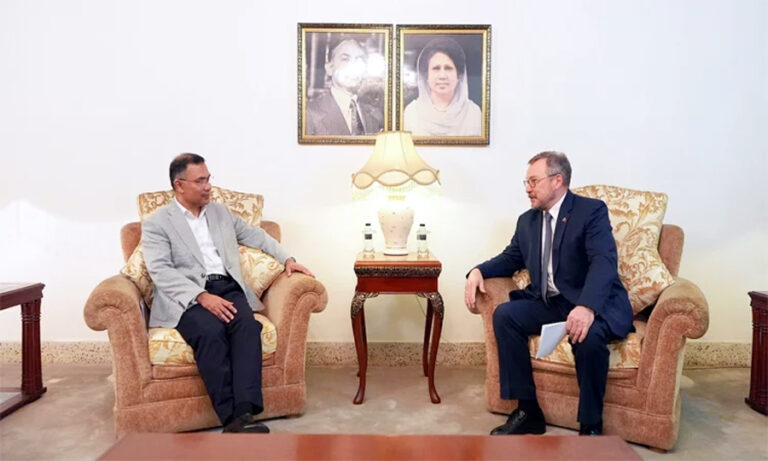 তারেক রহমানের সঙ্গে রুশ রাষ্ট্রদূতের সৌজন্য সাক্ষাৎ