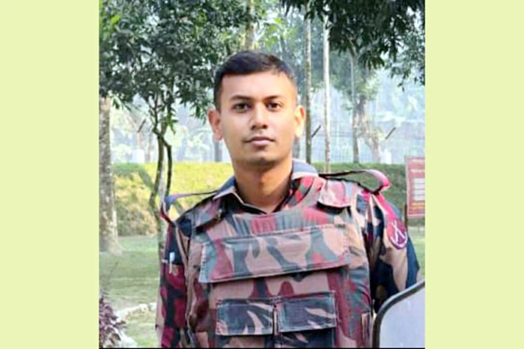 ফুলবাড়ী সীমান্তে নিজের গুলিতে বিজিবি সদস্যের আত্মহত্যা