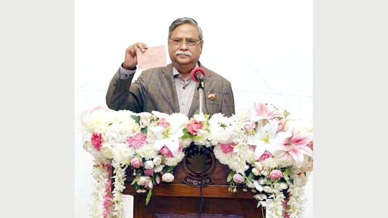 পোস্টাল ব্যালটে ভোট দেবেন রাষ্ট্রপতি