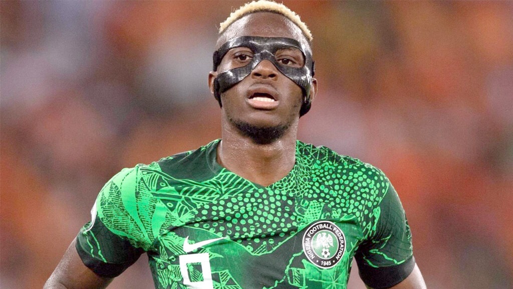 রাস্তায় পানি বিক্রি করা থেকে নাইজেরিয়ার ফুটবলের রাজা