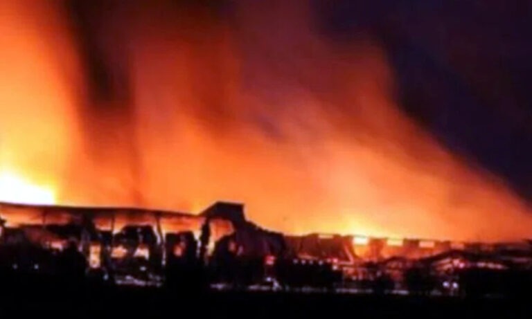 চীনে আতশবাজির দোকানে বিস্ফোরণে ৮ জনের প্রাণহানি