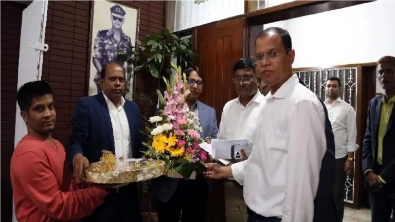 তারেক রহমানকে মিষ্টি পাঠিয়েছেন মমতা বন্দ্যোপাধ্যায়