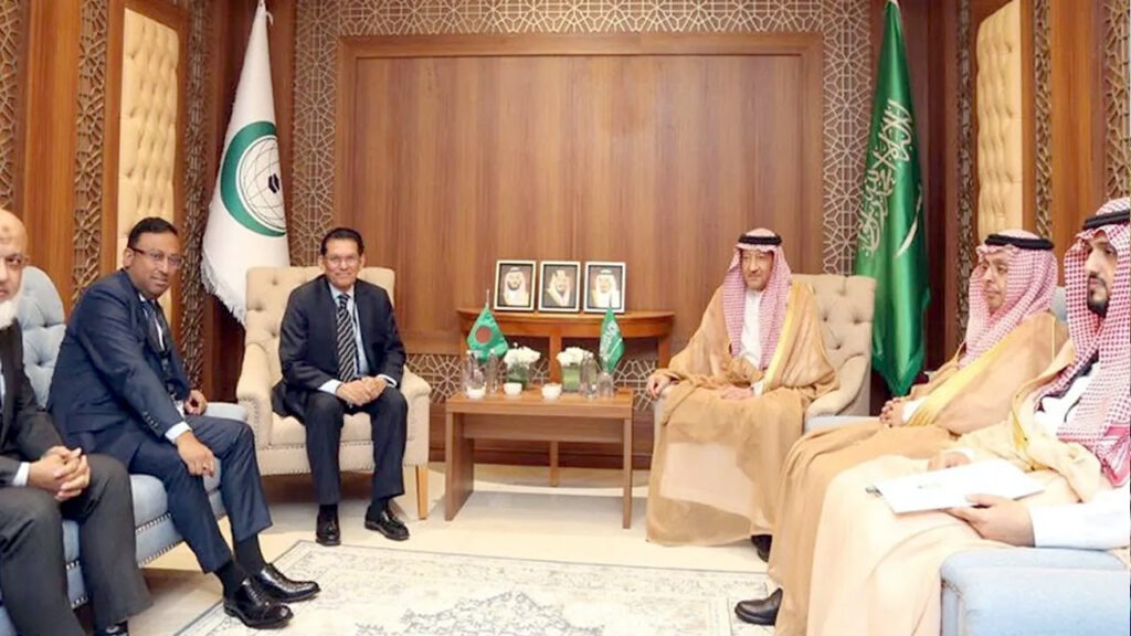 ওআইসির শীর্ষ নেতাদের সাথে পররাষ্ট্রমন্ত্রীর বৈঠক