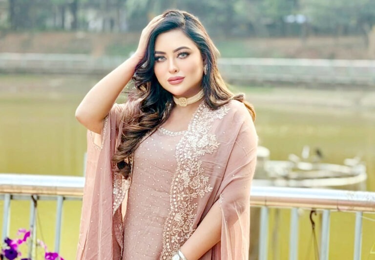 অভিনেত্রী তানহা তাসনিয়ার জন্মদিন আজ