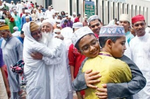 আজ খুশির ঈদ, উদযাপনে প্রস্তুত সারাদেশ