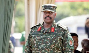 ইরানকে গুঁড়িয়ে দেওয়ার হুমকি উগান্ডার সেনাপ্রধানের