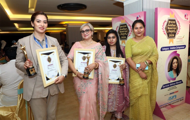 এভিয়েট্যুর ওমেন্স আইকন অ্যাওয়ার্ড পেল ইউএস-বাংলার তিনজন নারী কর্মী