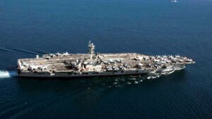 মার্কিন রণতরীতে ক্ষেপণাস্ত্র হামলার দাবি ইরানের