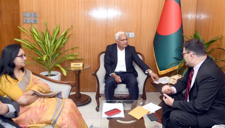 সমাজকল্যাণমন্ত্রীর সঙ্গে বিশ্ব ব্যাংক প্রতিনিধির সৌজন্য সাক্ষাৎ