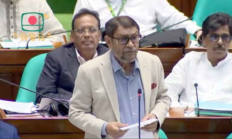 হাম মোকাবিলায় সরকার প্রস্তুত; আতঙ্ক নয় সচেতনতার আহ্বান স্বাস্থ্যমন্ত্রীর