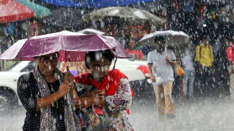 তিন বিভাগে বজ্রবৃষ্টির আভাস