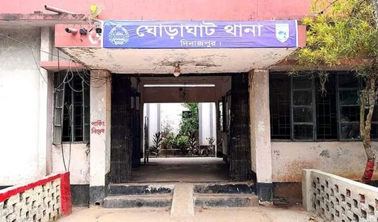 দিনাজপুরে ট্রাক-মোটরসাইকেলের মুখোমুখি সংঘর্ষে নিহত ৩