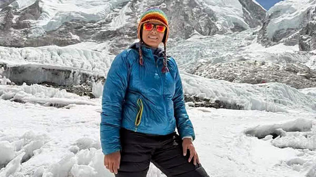 তৃতীয় নারী হিসেবে এভারেস্ট শিখরে নুরুন্নাহার নিম্নি