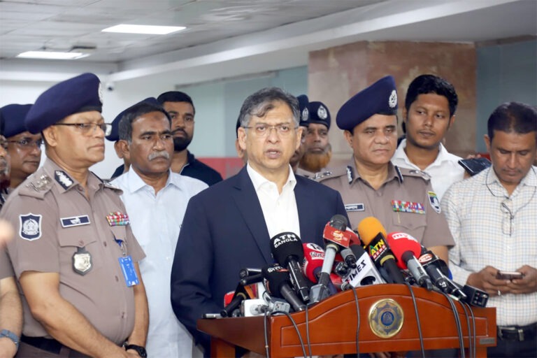 সন্ত্রাস, মাদক ও চাঁদাবাজির বিরুদ্ধে জিরো টলারেন্স : স্বরাষ্ট্রমন্ত্রী