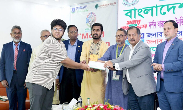 “তরুণ প্রজন্মকে ডিজিটাল সাক্ষরতার পাশাপাশি নৈতিক শিক্ষায় শিক্ষিত করতে হবে”