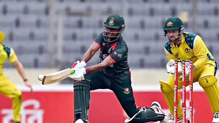 অস্ট্রেলিয়াকে হোয়াইটওয়াশের লক্ষ্যে ব্যাটিংয়ে বাংলাদেশ
