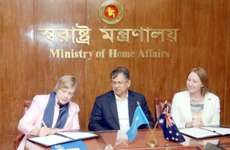 রোহিঙ্গাদের সহায়তায় ১৩৭ কোটি টাকার চুক্তি