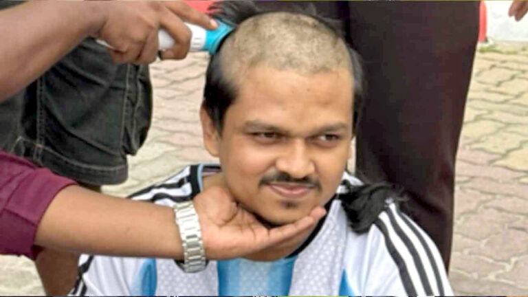 ব্রাজিলের জয়ে মাথা ন্যাড়া করলেন আর্জেন্টিনা সমর্থক