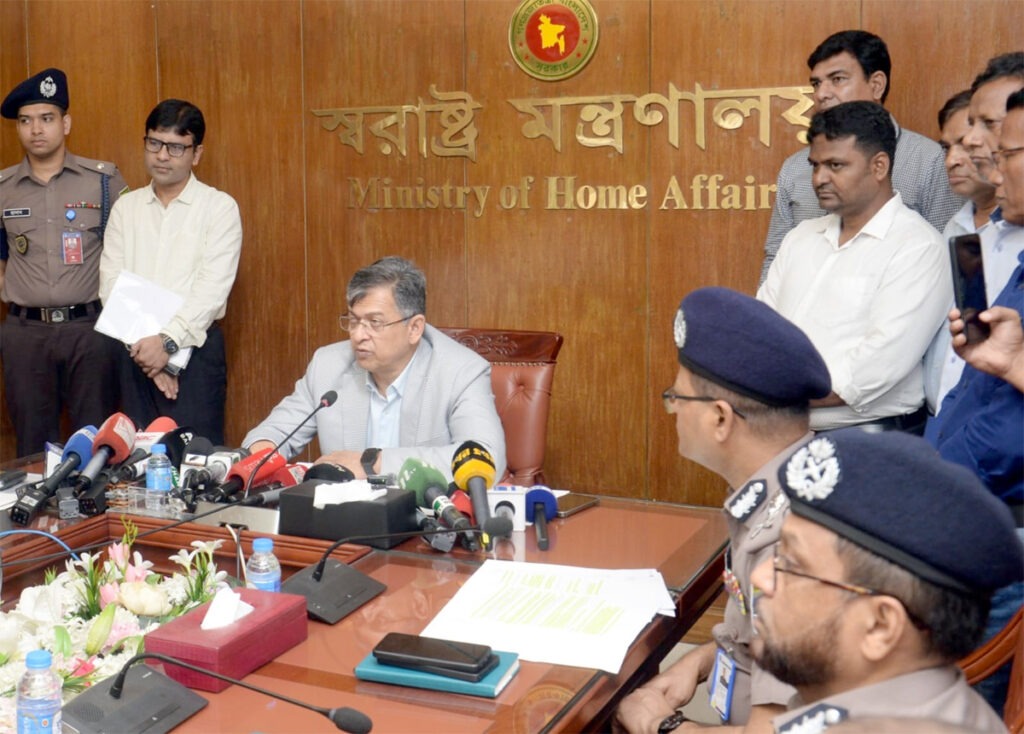 সাবেক আইজিপি বেনজিরকে ফেরাতে নথিপত্র পাঠানো হয়েছে : স্বরাষ্ট্রমন্ত্রী