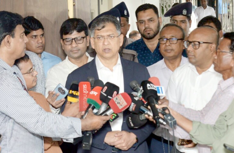 শুনানি এগিয়ে আনতে সুপ্রিম কোর্ট ও অ্যাটর্নি জেনারেলের কার্যালয়ের দৃষ্টি আকর্ষণ করা হবে : স্বরাষ্ট্রমন্ত্রী