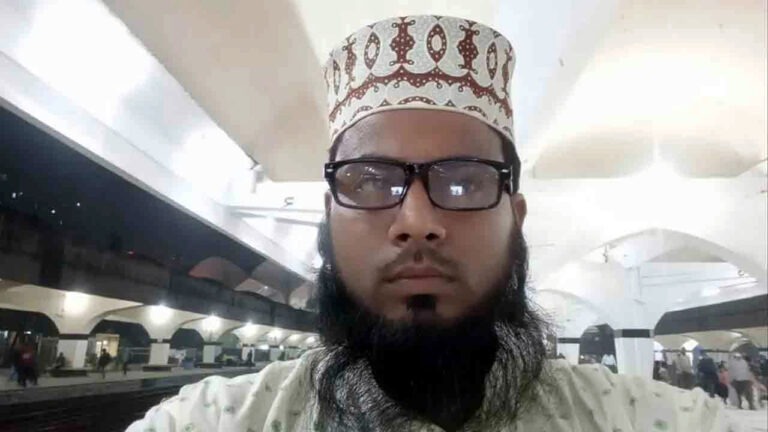ঘুমন্ত অবস্থায় সাপের কামড়, প্রাণ গেল জামায়াত নেতার