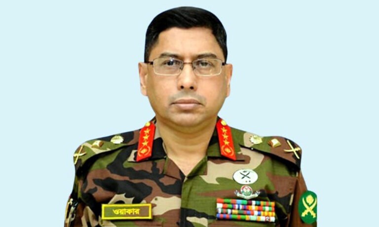 চেক রিপাবলিক ও স্লোভাকিয়া সফর শেষে দেশে ফিরলেন সেনাপ্রধান