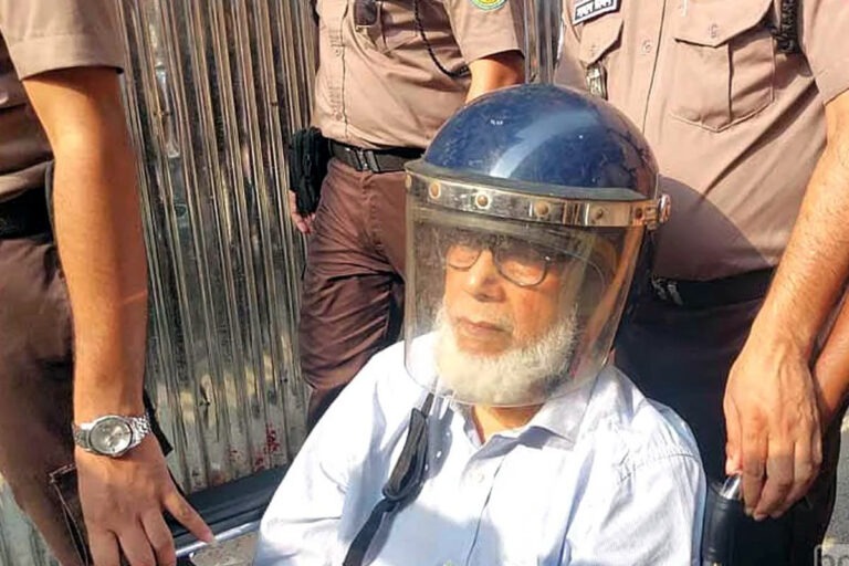 সাবেক প্রধান বিচারপতি খায়রুল হক নতুন মামলায় গ্রেফতার