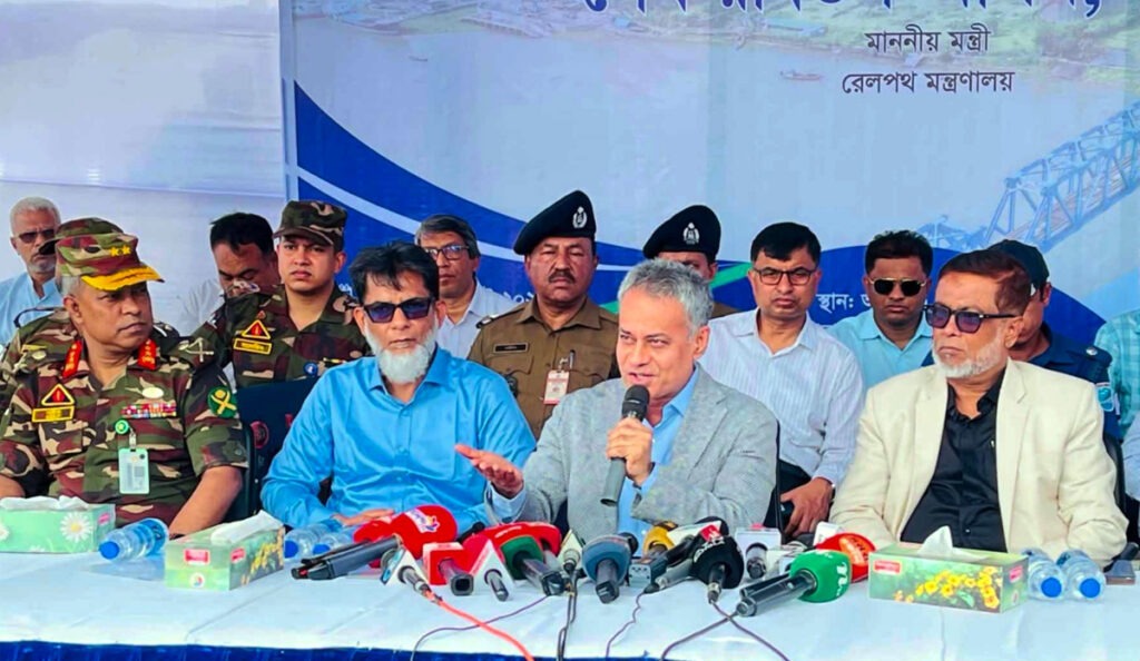 পদ্মাসেতুর রেল ভায়াডাক্টের অনিরাপত্তা নিয়ে প্রকাশিত তথ্য ভিত্তিহীন : রেলমন্ত্রী