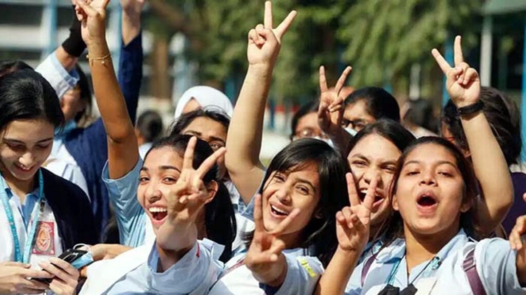এসএসসি ফলাফল: ৬৬৯ শিক্ষাপ্রতিষ্ঠানে শতভাগ পাস
