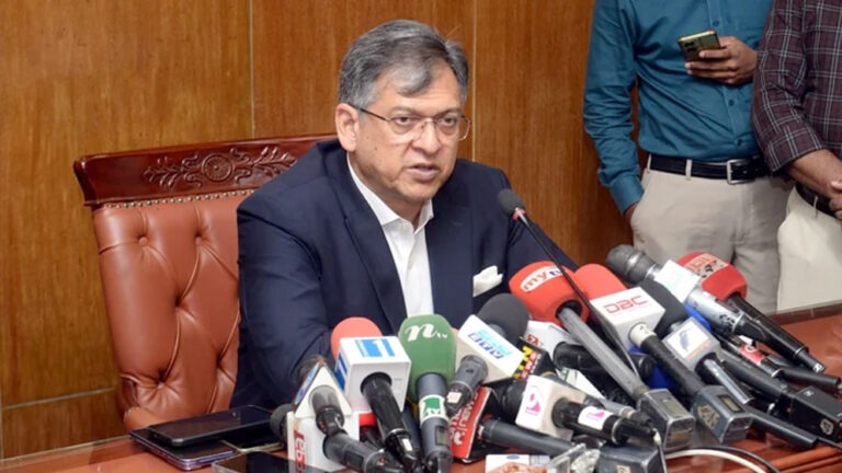 জনপ্রত্যাশা পূরণে সমঝোতার ভিত্তিতে সংবিধান সংশোধন করা হবে : স্বরাষ্ট্রমন্ত্রী