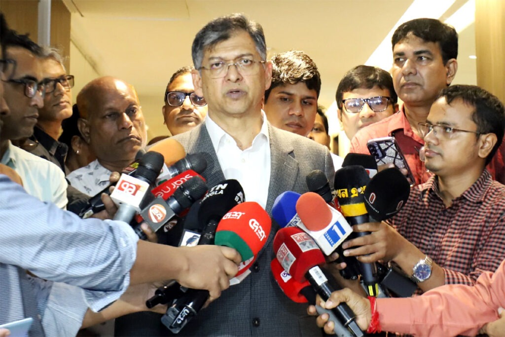 বিগত ১৮০ দিনে আইনশৃঙ্খলা পরিস্থিতির দৃশ্যমান উন্নতি হয়েছে: স্বরাষ্ট্রমন্ত্রী