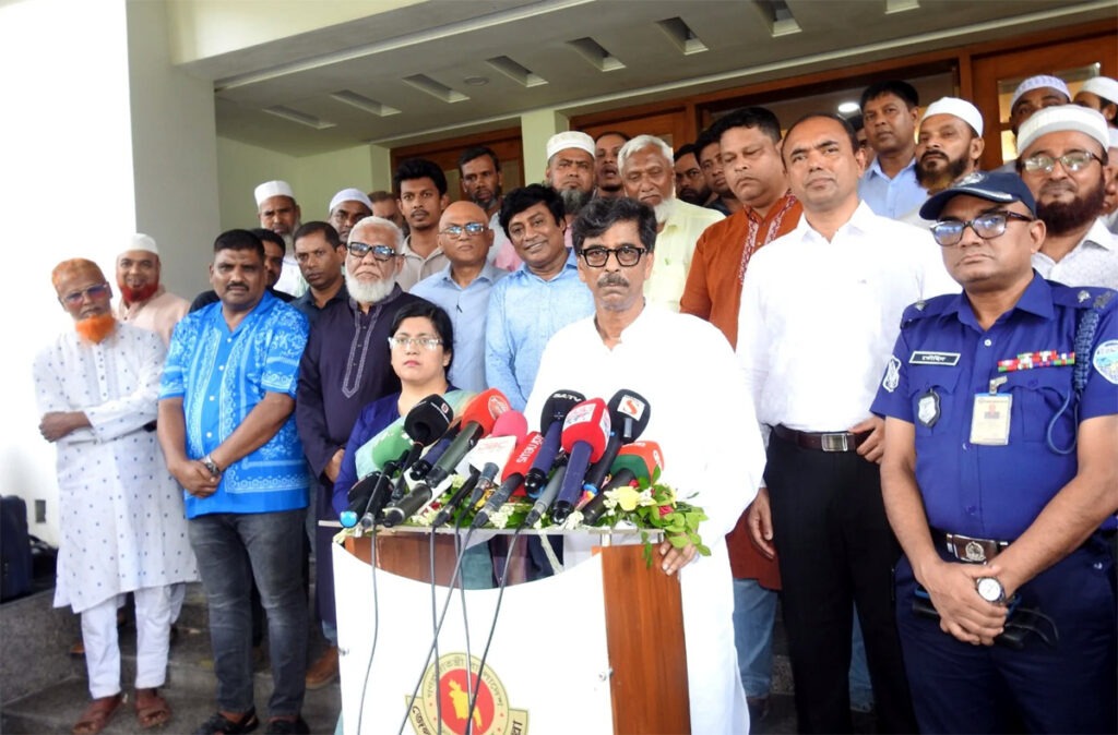 নতুন ধানের জাত উদ্ভাবনে কাজ করছে সরকার: কৃষিমন্ত্রী