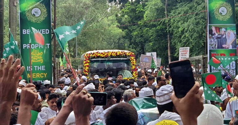 ঈদে মিলাদুন্নবীতে রাজধানীতে লাখো মানুষের জশনে জুলুস