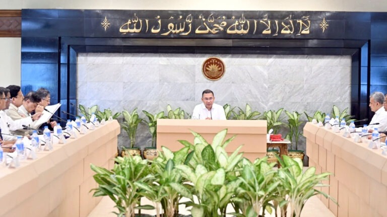 ঢাকার যানজট নিরসনে একগুচ্ছ সিদ্ধান্ত বাস্তবায়নের তাগিদ প্রধানমন্ত্রীর