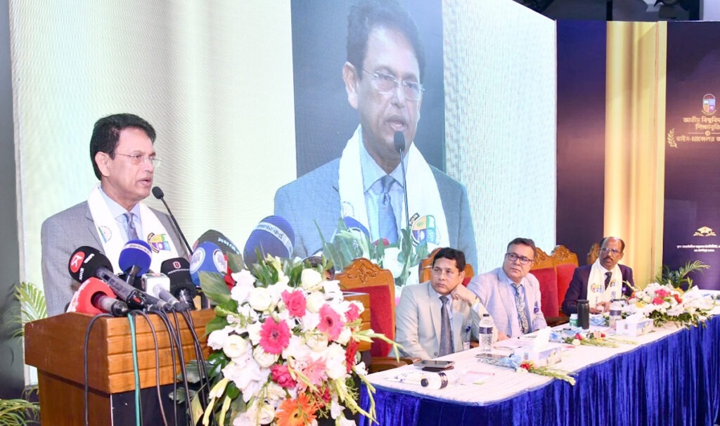 শিক্ষার মানোন্নয়নে প্রতিষ্ঠানগুলোকে মনিটরিংয়ের আওতায় আনতে হবে: শিক্ষামন্ত্রী