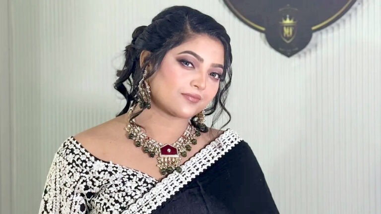বাবা হারালেন জনপ্রিয় সংগীতশিল্পী সালমা
