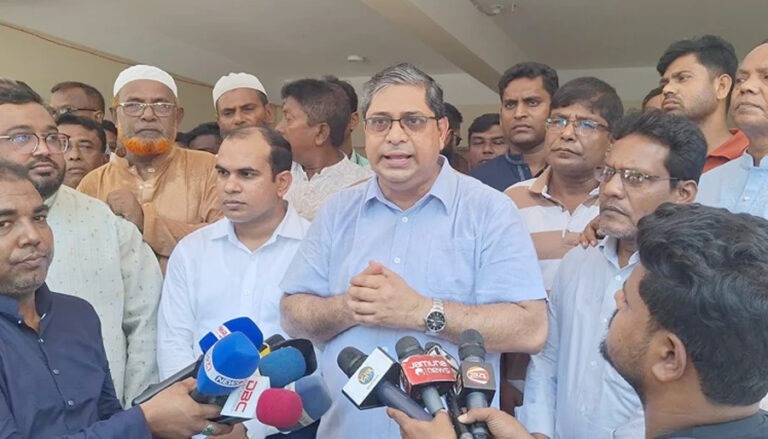 ভঙ্গুর অর্থনীতি পুনরুদ্ধারে কাজ করছে সরকার : প্রতিমন্ত্রী
