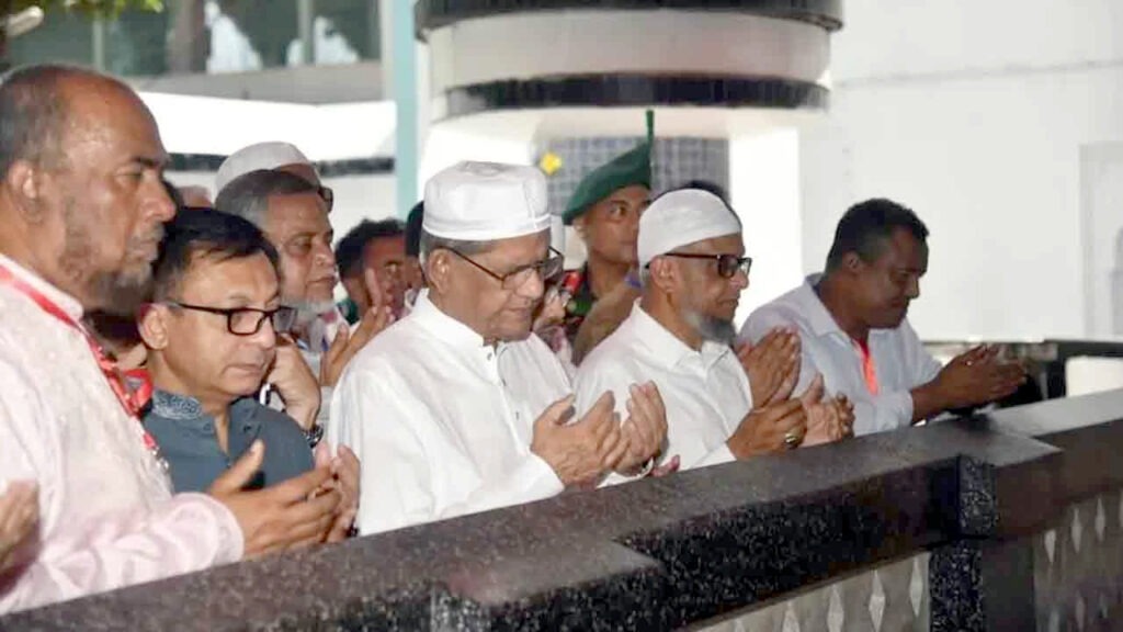 শাহজালাল (র.) এর মাজার জিয়ারত করলেন রাষ্ট্রপতি