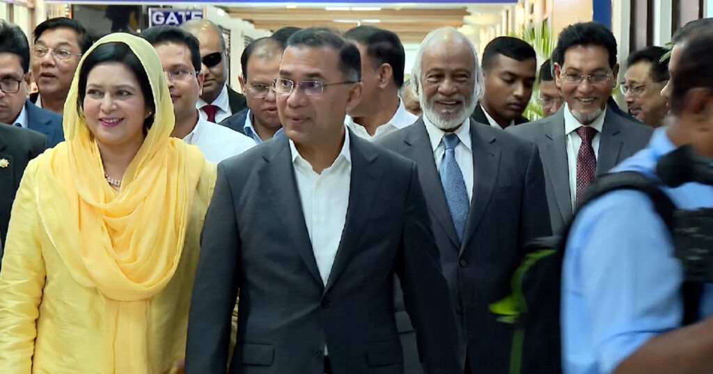 যুক্তরাষ্ট্র সফর শেষে দেশে পৌঁছেছেন প্রধানমন্ত্রী