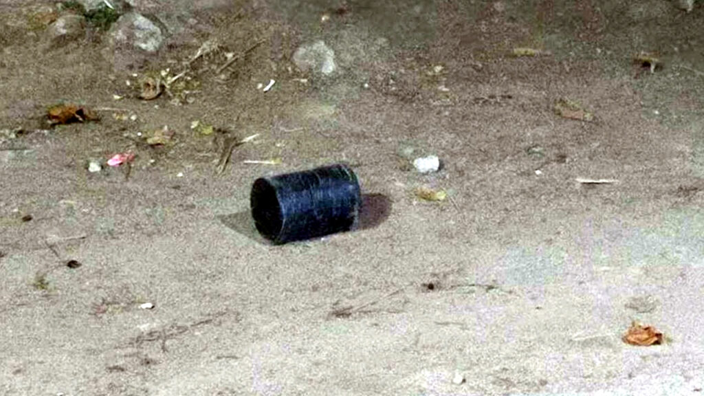 ধানমন্ডিতে পরপর দুই ককটেল বিস্ফোরণ, আটক ৩