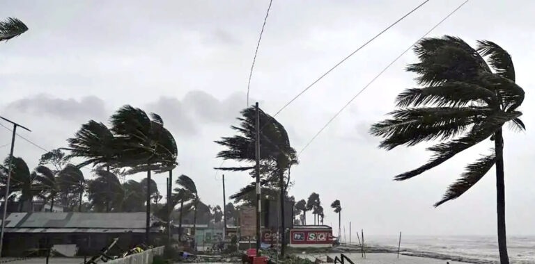 দুপুরের মধ্যে যেসব জেলায় বজ্রবৃষ্টির আভাস